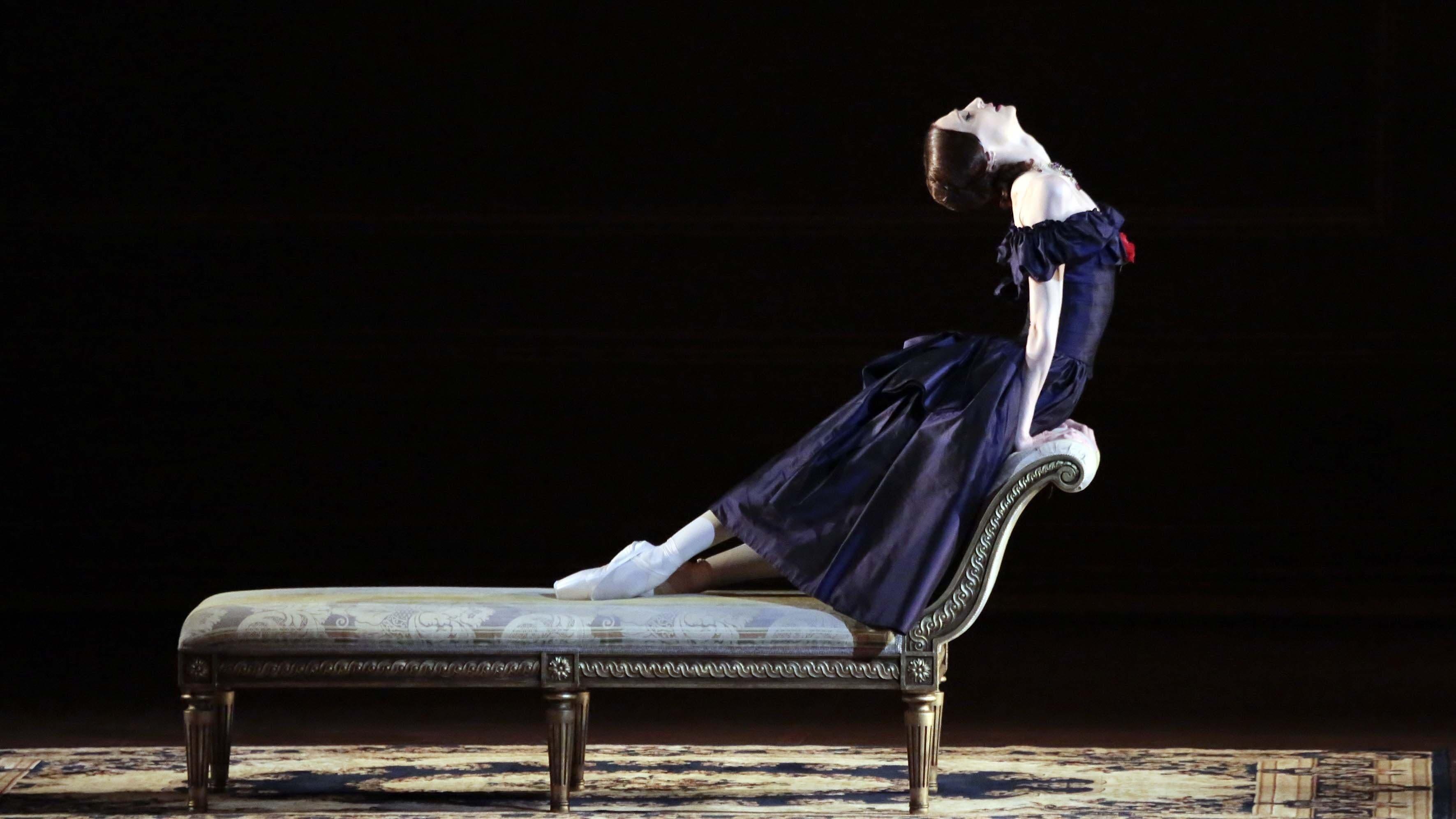 Bolshoi Ballet: The Lady of the Camellias backdrop