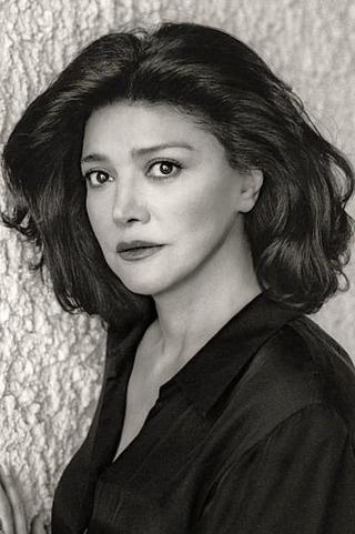 Shohreh Aghdashloo pic