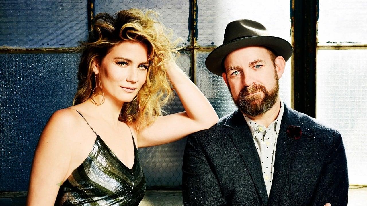 Sugarland: Live on the Inside backdrop