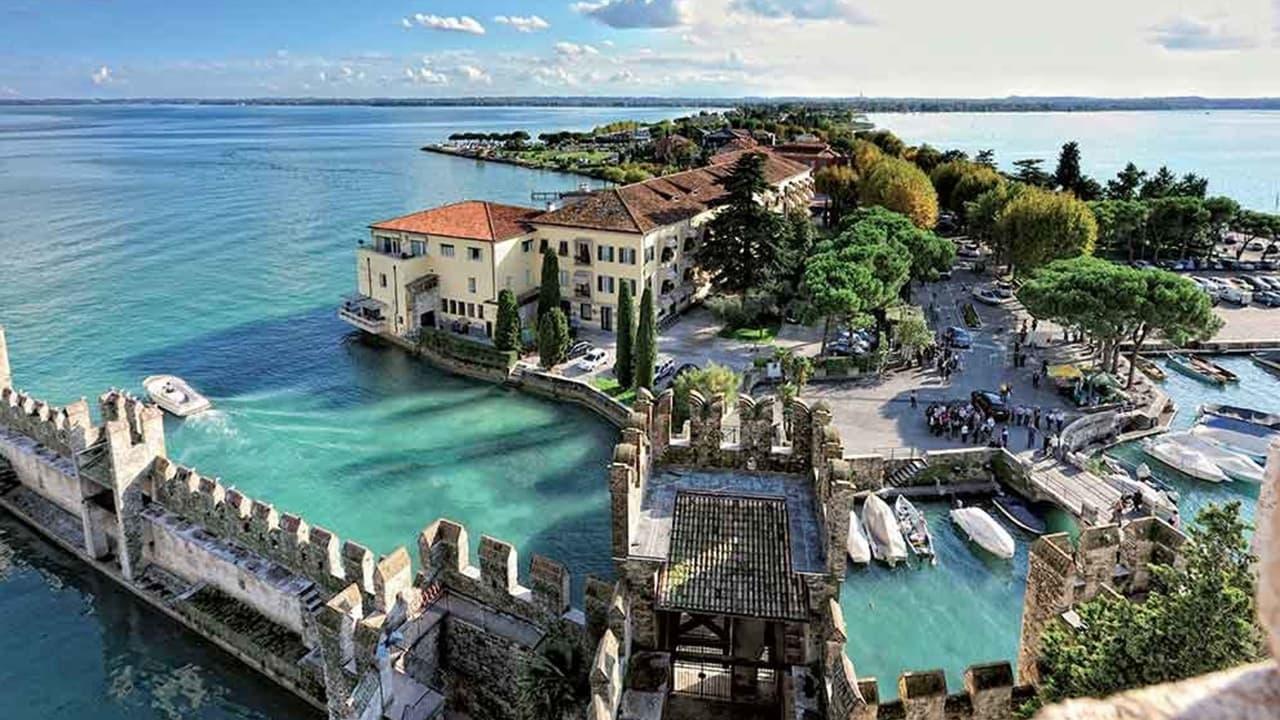 Italie, les îles romantiques backdrop