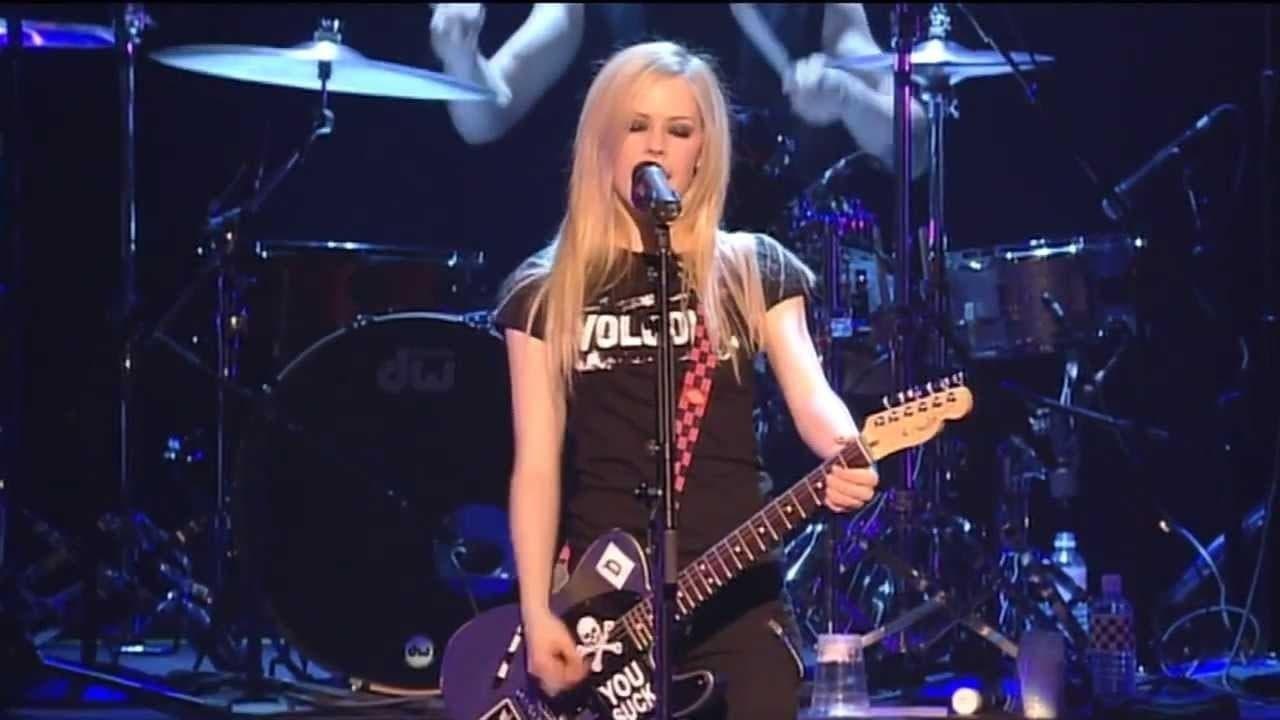 Avril Lavigne: Bonez Tour 2005 - Live at Budokan backdrop