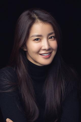Lee Si-young pic