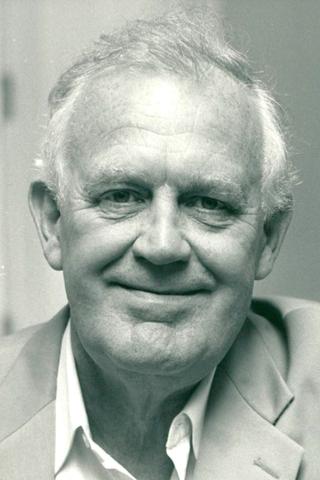 Joss Ackland pic