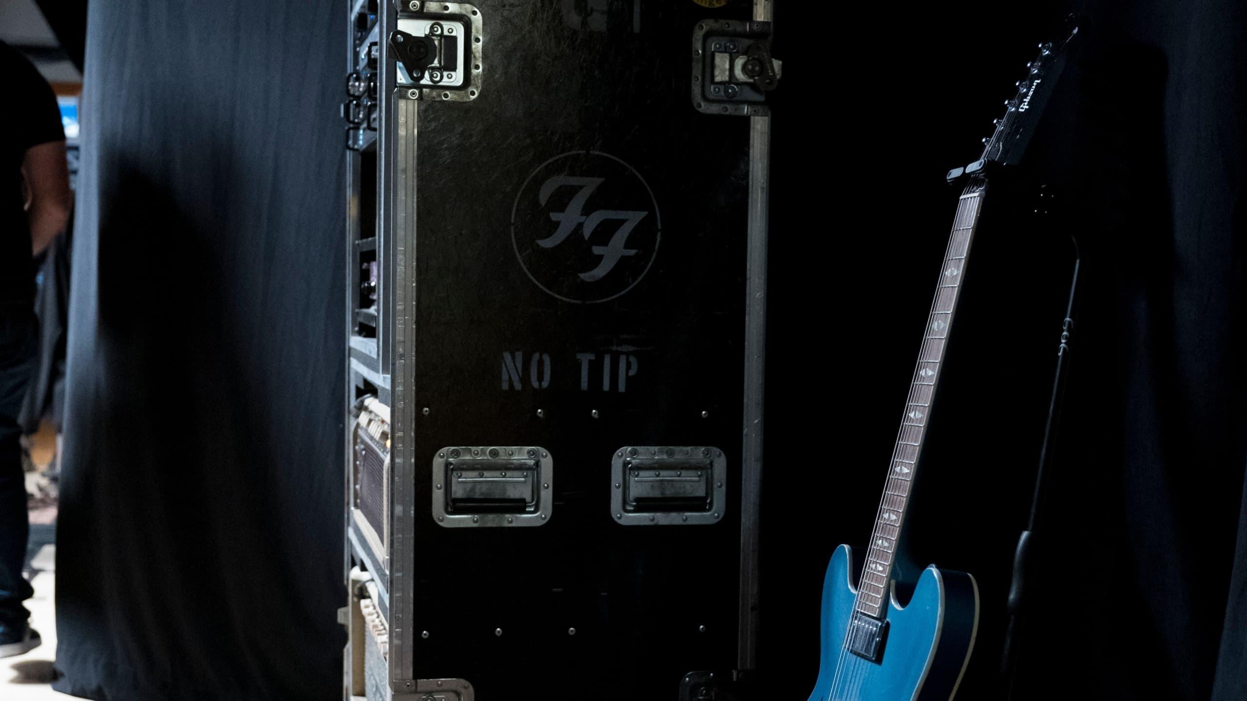 Foo Fighters: Preparing Music for Concerts backdrop