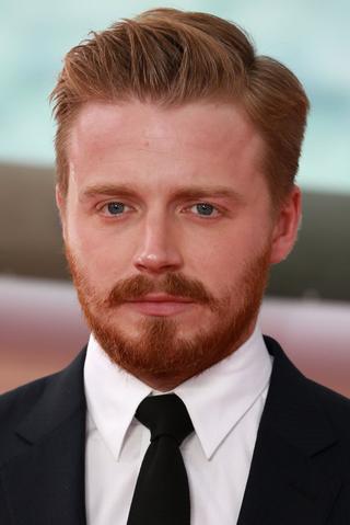 Jack Lowden pic