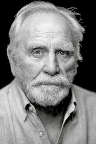 James Cosmo pic