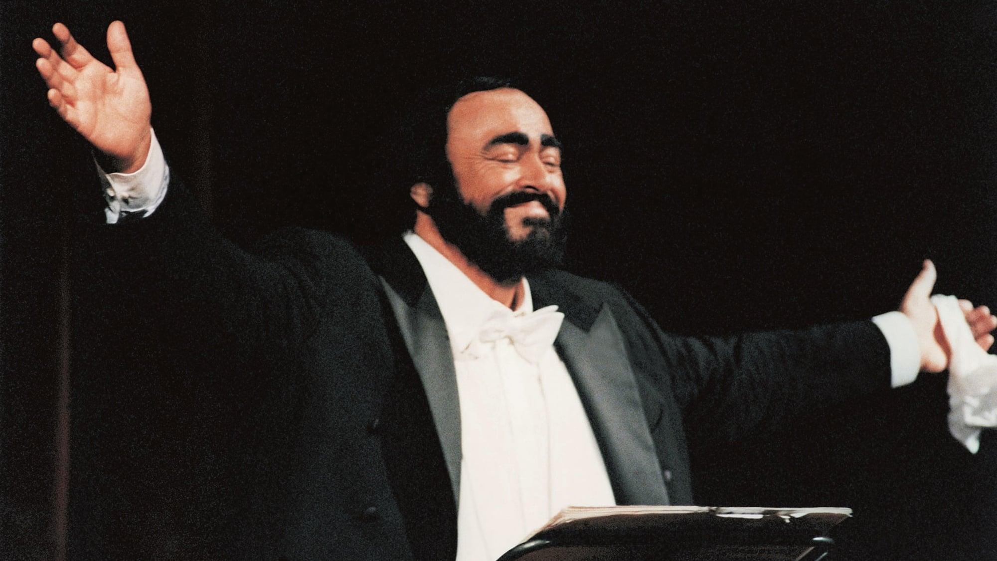 Pavarotti backdrop