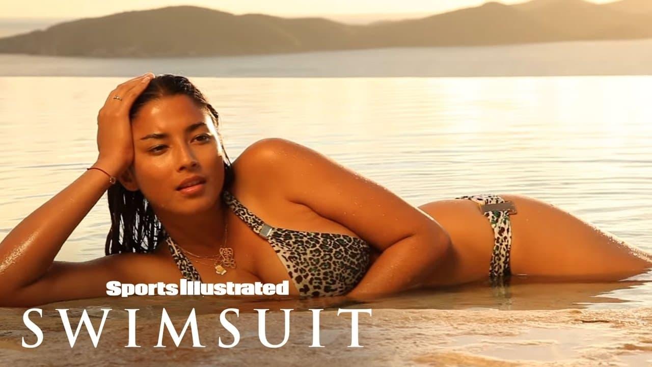 Sports Illustrated Swimsuit 2011 backdrop