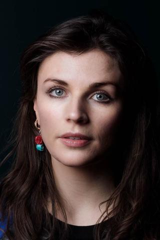 Aisling Bea pic