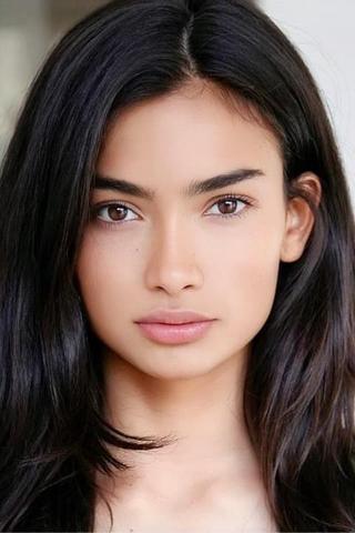Kelly Gale pic