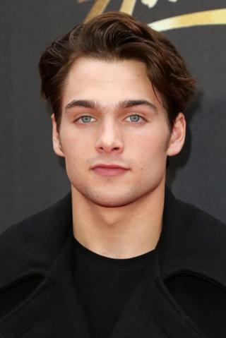 Dylan Sprayberry pic