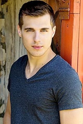Cody Linley pic