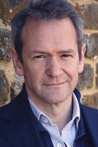 Alexander Armstrong pic