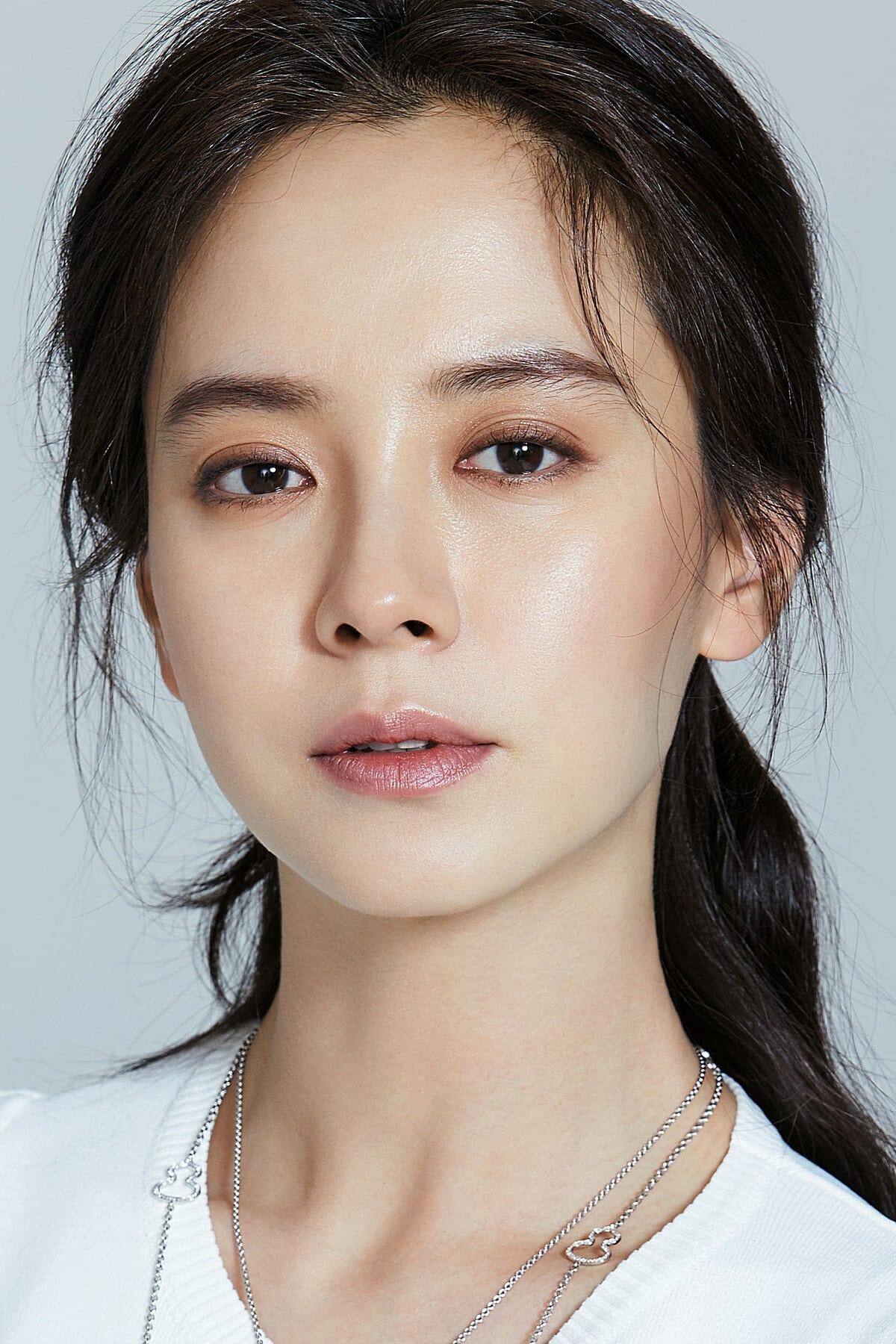 Song Ji-hyo poster