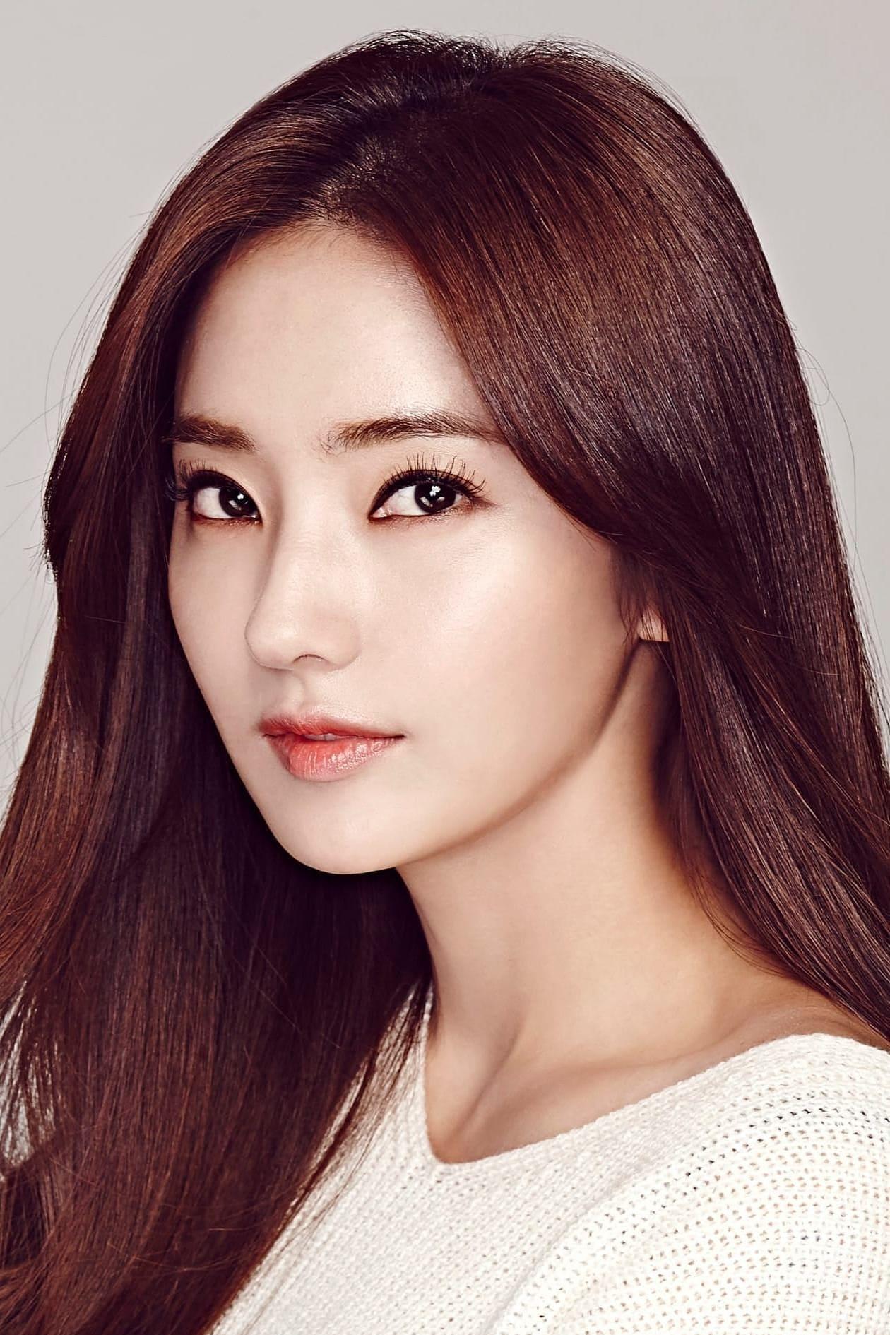 Han Chae-young poster