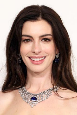 Anne Hathaway pic