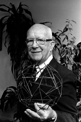 Buckminster Fuller pic