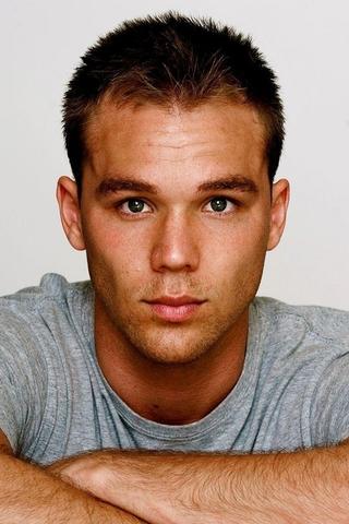 Lincoln Lewis pic