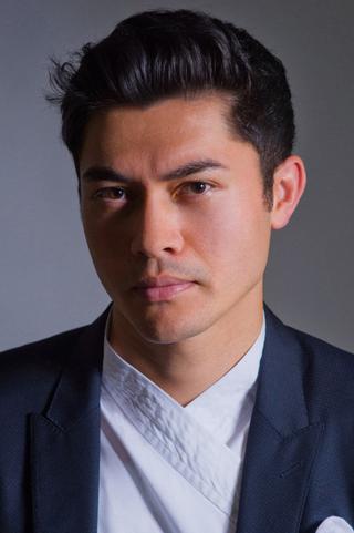 Henry Golding pic