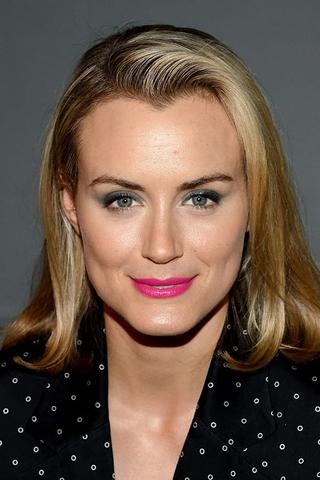Taylor Schilling pic