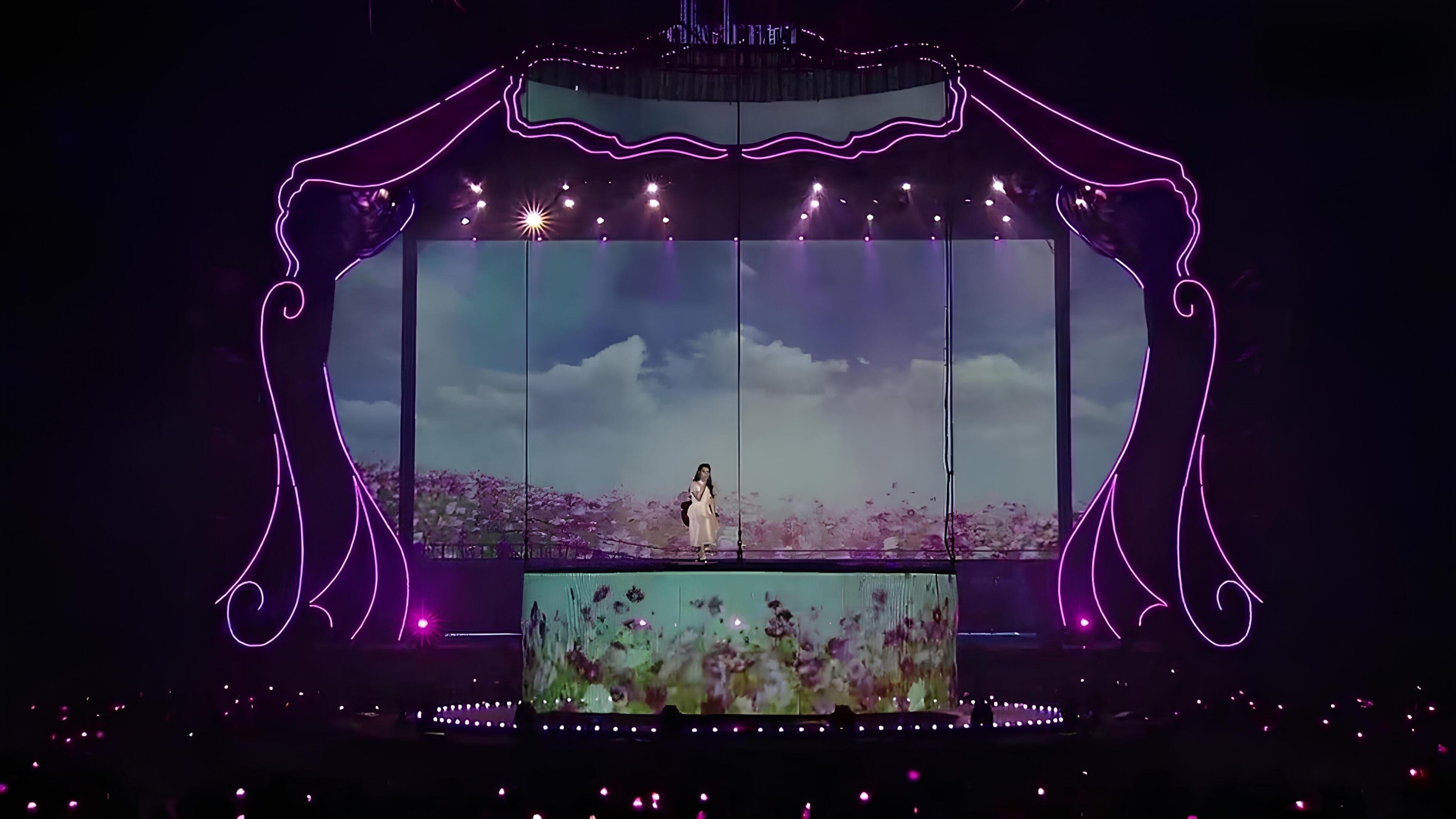 IU 10th Anniversary Tour Concert - dlwlrma backdrop