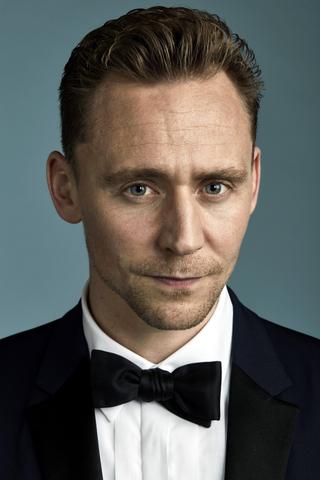 Tom Hiddleston pic