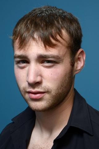 Emory Cohen pic
