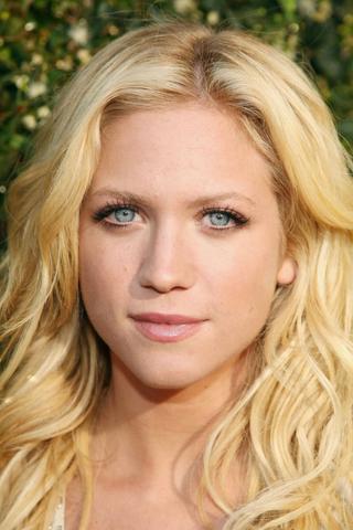 Brittany Snow pic