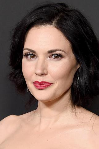 Laura Mennell pic