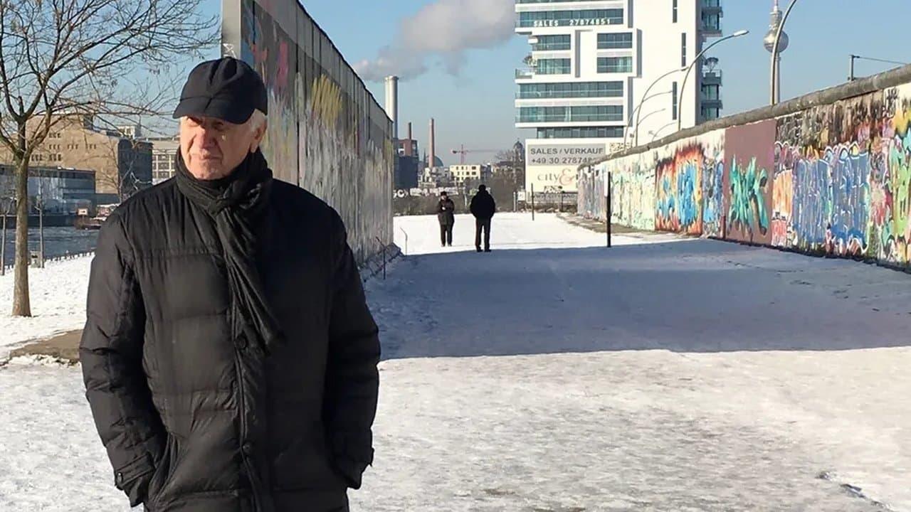 Armin Mueller-Stahl backdrop