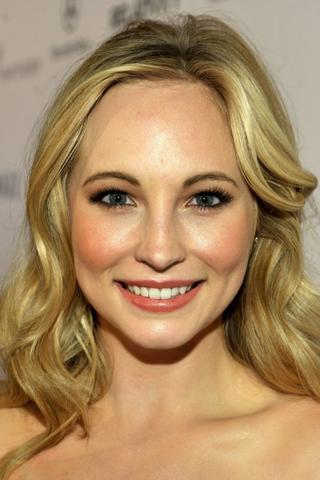 Candice King pic