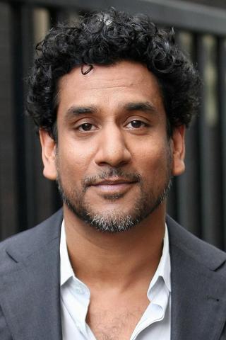 Naveen Andrews pic