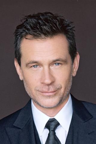 Connor Trinneer pic