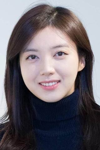 Chae Seo-jin pic