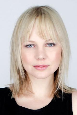 Adelaide Clemens pic