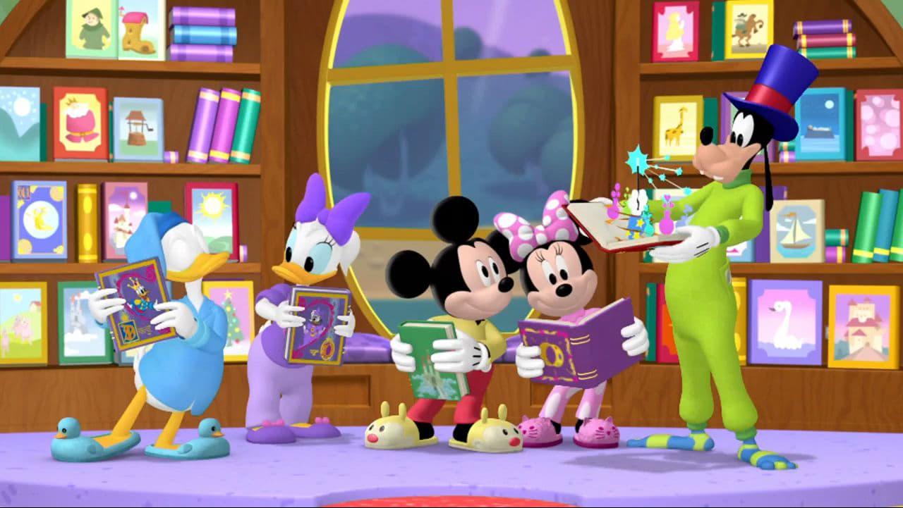Mickey Mouse Clubhouse: A Goofy Fairy Tale backdrop